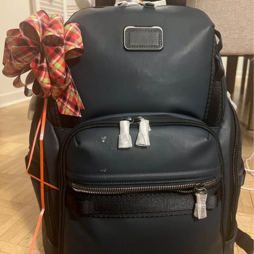 Tumi backpack - Picture 2 of 3